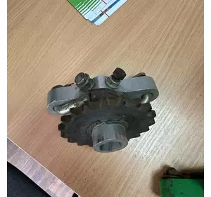 Муфта в зброрі (Б/В) Z=19 L.H. Муфта в зброрі (Б/В) Z=19 L.H.