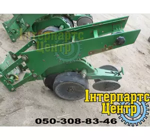 Секція сівалки JOHN DEERE (Max Emerge) Секція сівалки JOHN DEERE (Max Emerge)